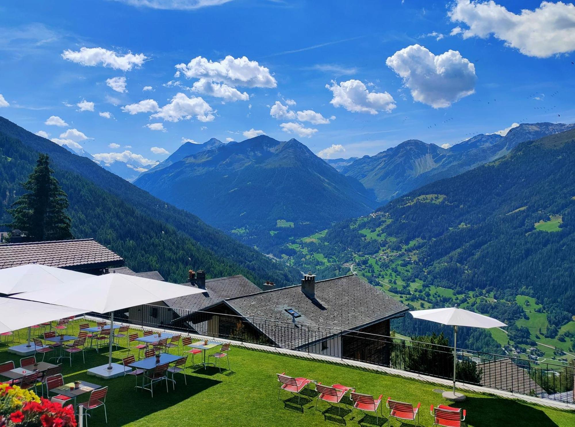Grand Hotel Du Cervin - Auberge De Jeunesse Et Spa เซนต์-ลุค ภายนอก รูปภาพ